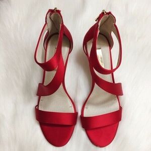 Louise Et Cie Red Satin Heels Womens 10M Christmas Holiday Party Stilettos Shoes